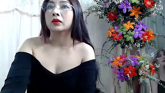 Snapshot of MiMi_0293 chatting on 01-08-25, 07:03 MiMi 0293 online show from 01-08-25, 07:03