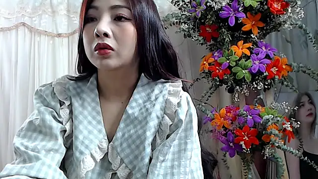 Snapshot of MiMi_0293 chatting on 01-09-25, 04:08 MiMi 0293 online show from 01-09-25, 04:08