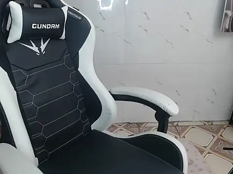 Snapshot of MiMi_0293 chatting on 09-12-25, 03:17 MiMi 0293 online show from 09-12-25, 03:17