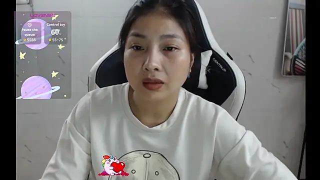 Snapshot of MiMi_0293 chatting on 09-17-25, 10:39 MiMi 0293 online show from 09-17-25, 10:39