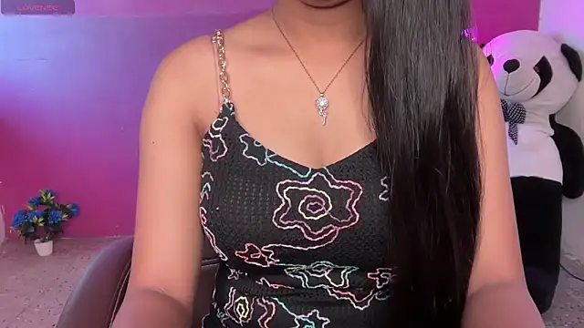 Snapshot of ridhima_ranii chatting on 02-12-25, 10:14 ridhima ranii online show from 02-12-25, 10:14