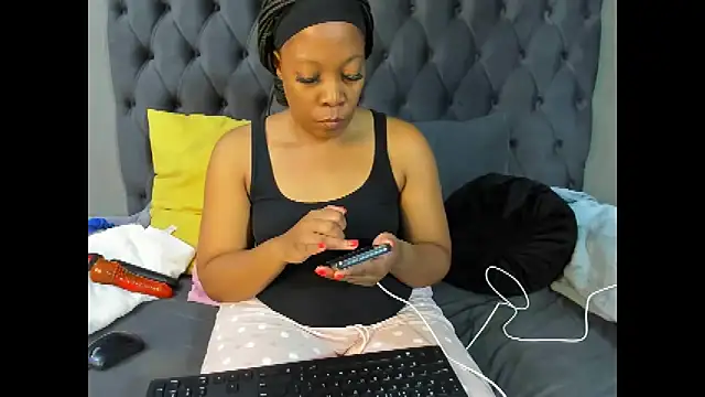 DIRTYTALKINQUEEN online show from 10-24-25, 08:22