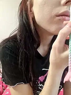  Alice 0-0 online show from 10-10-25, 02:10