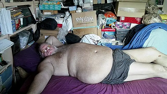 hadeszeuss2 online show from 11-15-25, 02:13