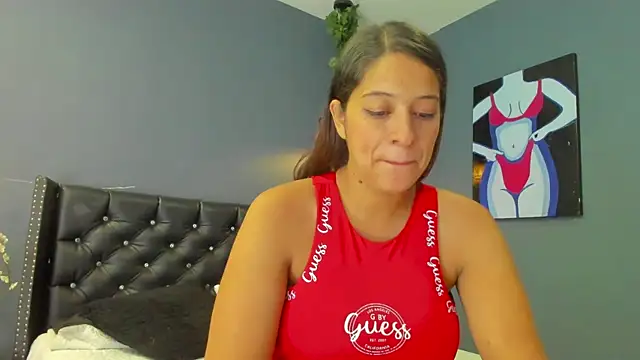 Hannah Miller   online show from 12-13-24, 05:54