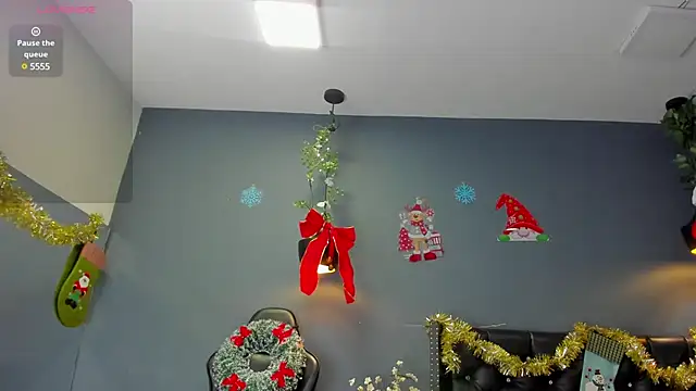 Hannah Miller   online show from 12-26-24, 11:32