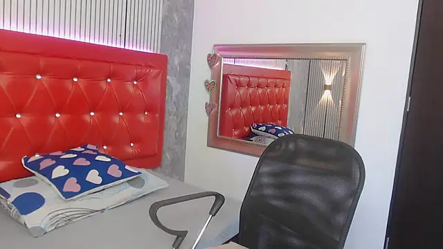 Snapshot of sophia__sweet1 chatting on 10-30-25, 11:27 sophia sweet1 online show from 10-30-25, 11:27