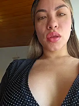 Karen San Miguel online show from 01-19-25, 05:07