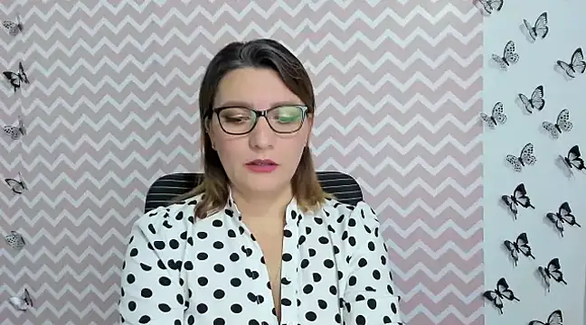 Amie Adams82  online show from 12-10-24, 04:17