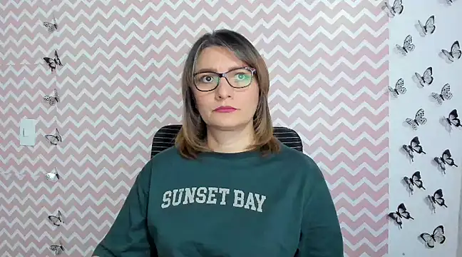 Amie Adams82  online show from 03-10-25, 06:23