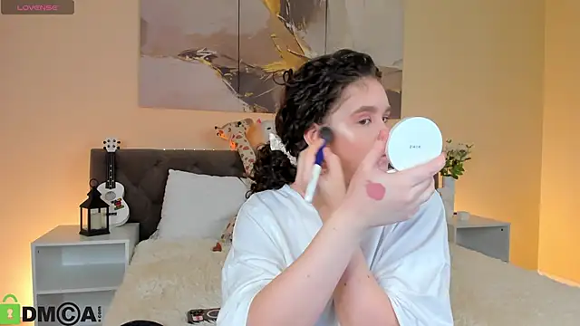 Ariella Sol online show from 10-21-25, 01:28