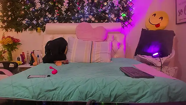 any mour online show from 02-05-25, 03:31