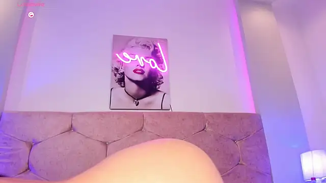 Cameliaa Smiith online show from 12-14-24, 09:29