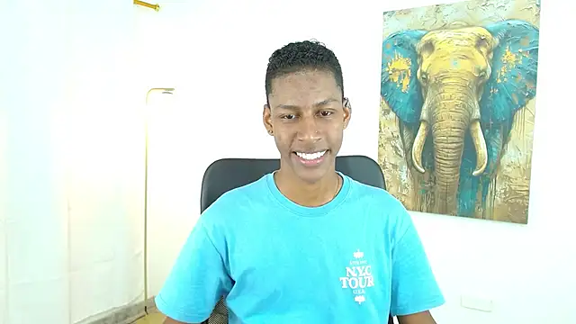 maiki18  online show from 10-15-25, 08:53