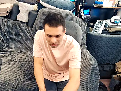 ClampMaster online show from 12-23-25, 01:03