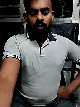 Snapshot of rayhan085 chatting on 12-18-24, 05:21 rayhan085 online show from 12-18-24, 05:21