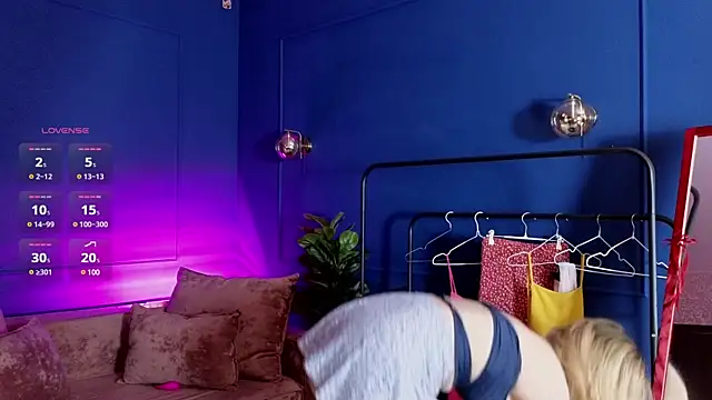 Snapshot of Diana_mysteryx chatting on 03-14-25, 01:27 Diana mysteryx online show from 03-14-25, 01:27