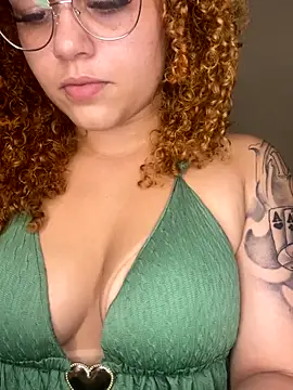 Lolacavalona online show from 11-13-25, 05:56