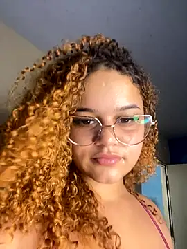 Lolacavalona online show from 11-17-25, 04:24