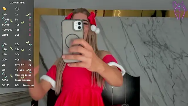 Victtoria Parker online show from 12-17-25, 01:39