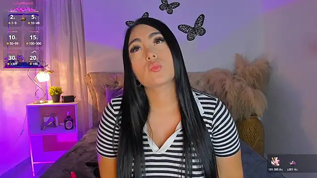 Sarahballiston  online show from 11-27-25, 12:24