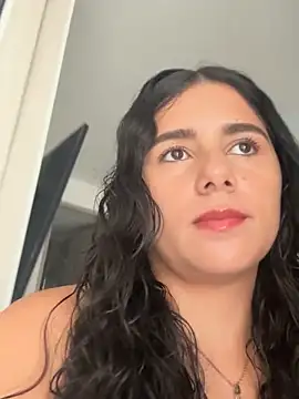 Snapshot of Natasha-28 chatting on 10-14-25, 07:36 Natasha-28 online show from 10-14-25, 07:36