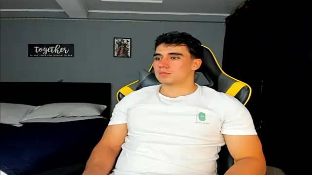 owengray2n online show from 10-11-25, 01:49