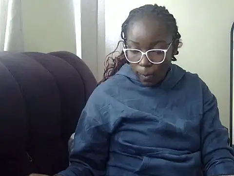 Snapshot of Sexy_racy_rebel_ chatting on 01-19-26, 11:47 Sexy racy rebel online show from 01-19-26, 11:47