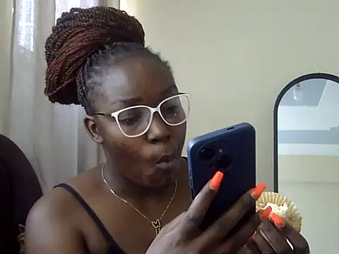 Snapshot of Sexy_racy_rebel_ chatting on 02-14-26, 12:02 Sexy racy rebel online show from 02-14-26, 12:02