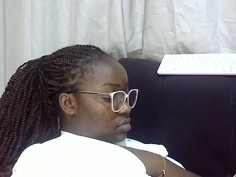 Snapshot of Sexy_racy_rebel_ chatting on 02-19-26, 09:33 Sexy racy rebel online show from 02-19-26, 09:33