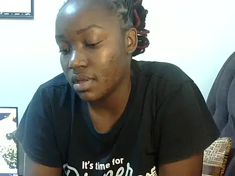 Snapshot of Sexy_racy_rebel_ chatting on 02-27-26, 11:05 Sexy racy rebel online show from 02-27-26, 11:05