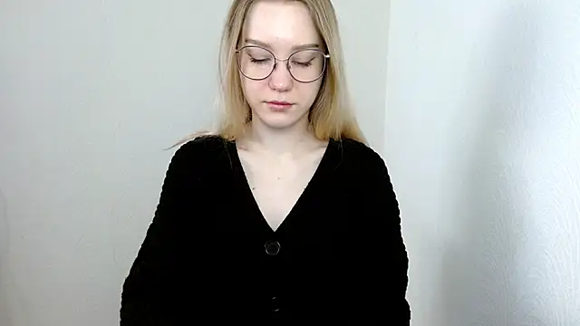 cindi hot online show from 03-18-25, 08:36