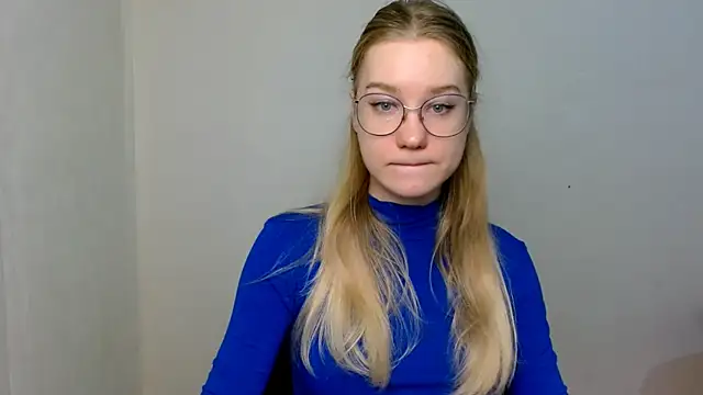 cindi hot online show from 12-17-25, 11:27