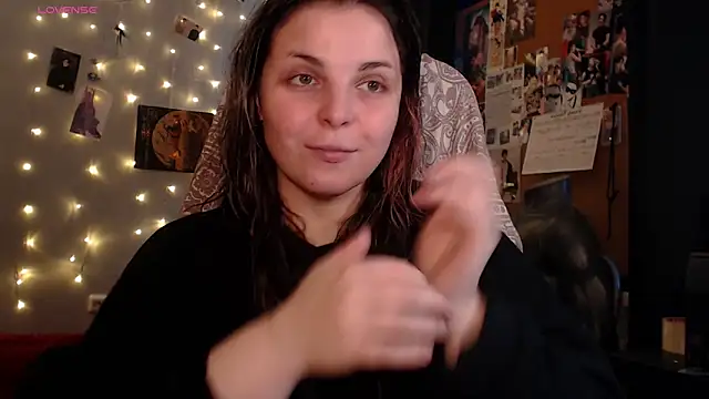 Snapshot of Saya_sweet chatting on 10-07-25, 05:26 Saya sweet online show from 10-07-25, 05:26