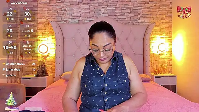 Gina Myers online show from 12-16-24, 06:38