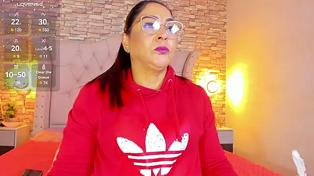 Snapshot of Gina_Myers chatting on 01-14-25, 12:24 Gina Myers online show from 01-14-25, 12:24