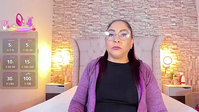 Snapshot of Gina_Myers chatting on 03-19-25, 12:12 Gina Myers online show from 03-19-25, 12:12