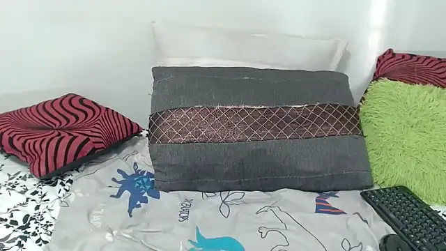 Snapshot of massiveme38 chatting on 11-30-25, 03:16 massiveme38 online show from 11-30-25, 03:16