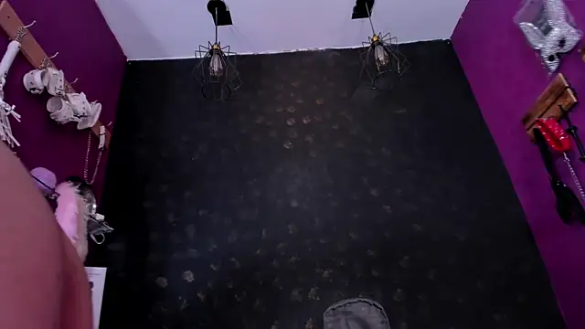 Alexa Slave online show from 10-11-25, 11:53