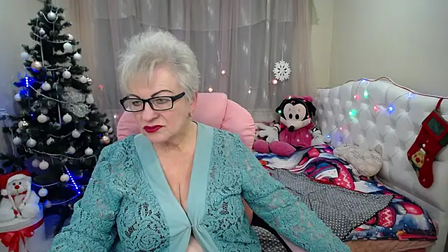 KayleSmoll online show from 12-31-24, 04:38