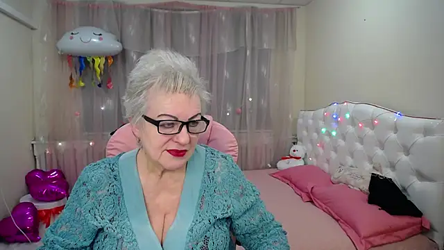 KayleSmoll online show from 01-24-25, 07:28