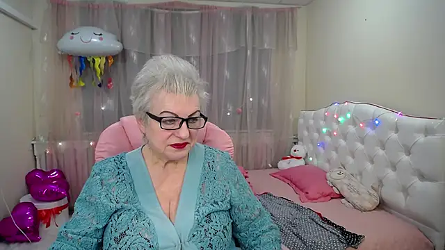 KayleSmoll online show from 01-25-25, 01:32