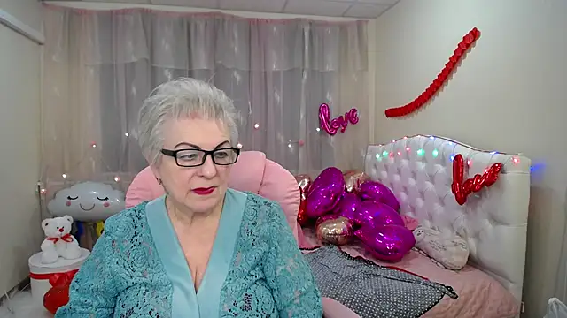 KayleSmoll online show from 02-01-25, 04:46