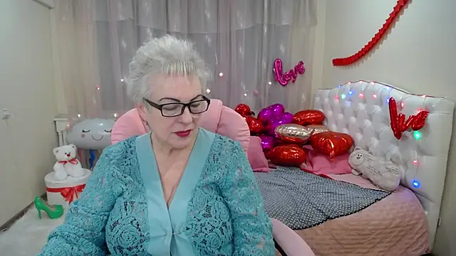 KayleSmoll online show from 02-09-25, 01:22