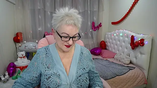 KayleSmoll online show from 02-15-25, 01:31