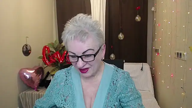 KayleSmoll online show from 02-15-25, 07:28