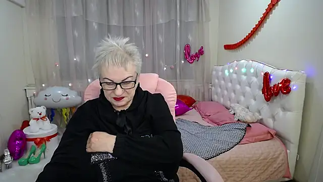 KayleSmoll online show from 02-19-25, 01:51
