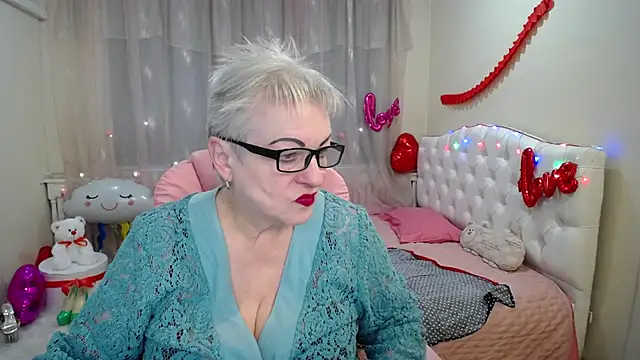 KayleSmoll online show from 02-22-25, 05:34