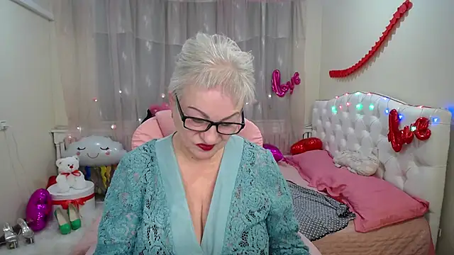KayleSmoll online show from 03-04-25, 07:32