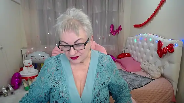 KayleSmoll online show from 03-06-25, 04:52
